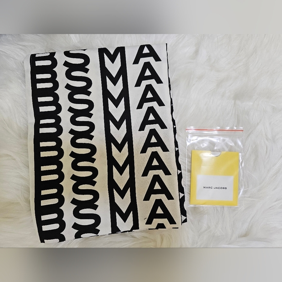 Marc Jacobs The Large Mesh Traveler Tote Bag - Picture 6 of 8